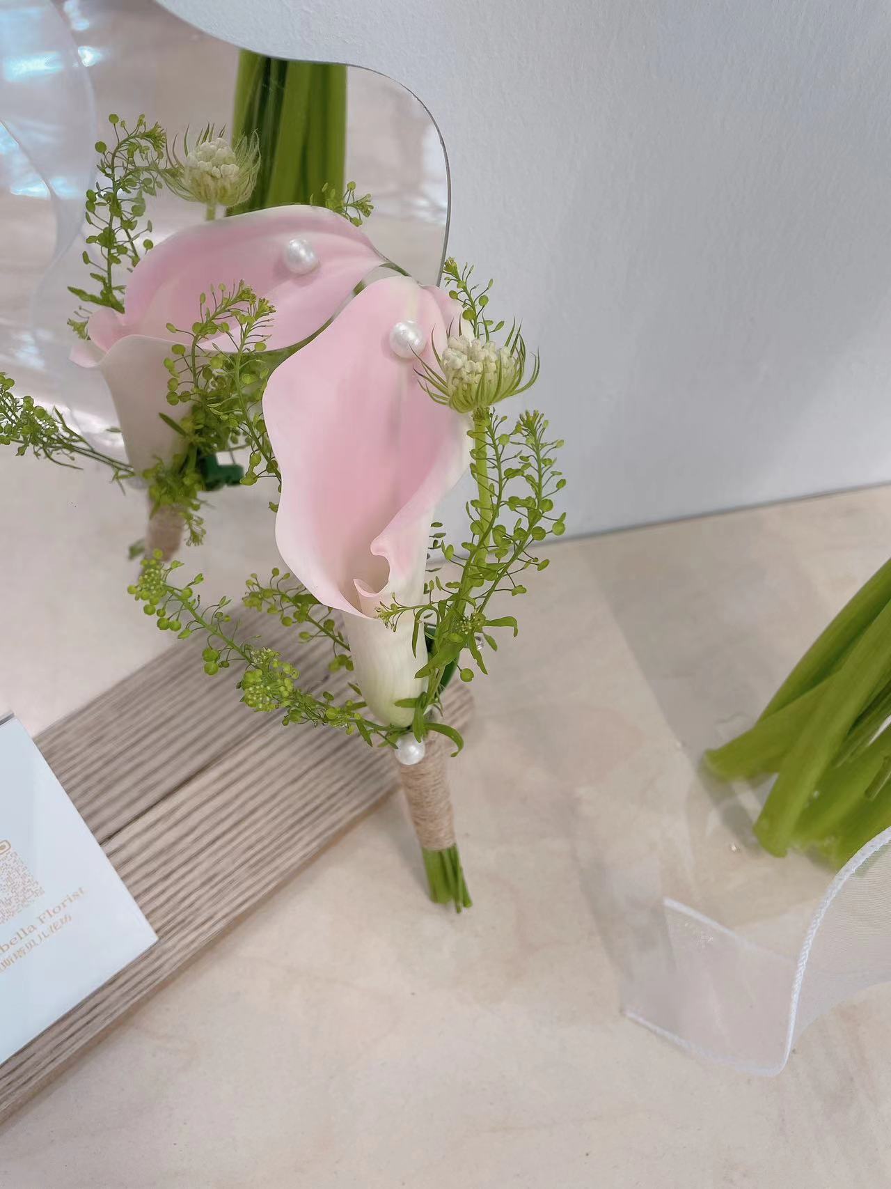 Fresh Cala Lily Bridal Hand Bouquet - Image 2