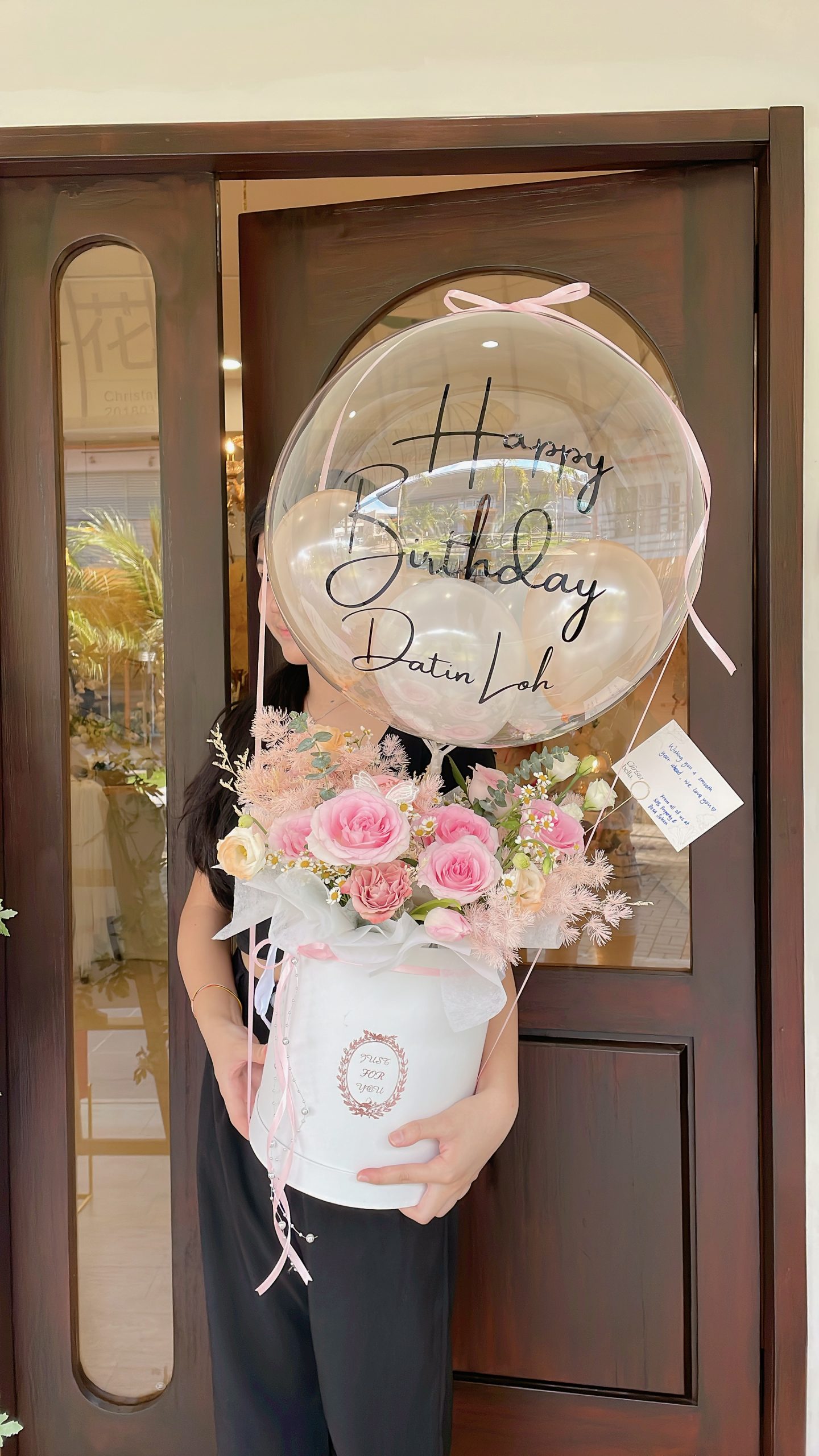 Fresh Flower With Bobo Balloon Flower Box