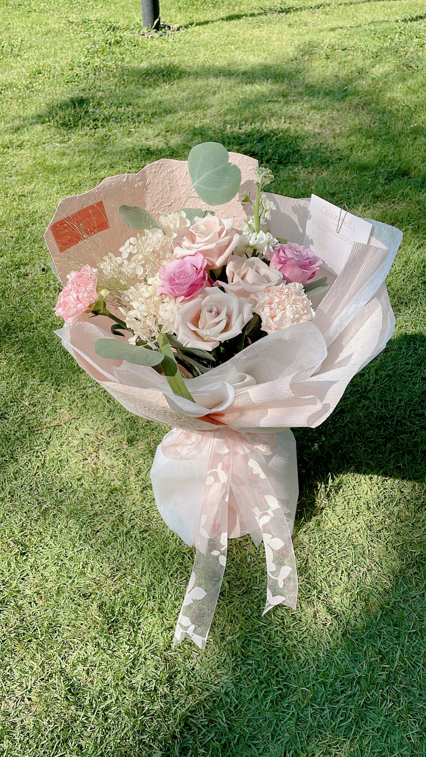 Fresh Mix Menta Roses & Purple Roses Flower Bouquet