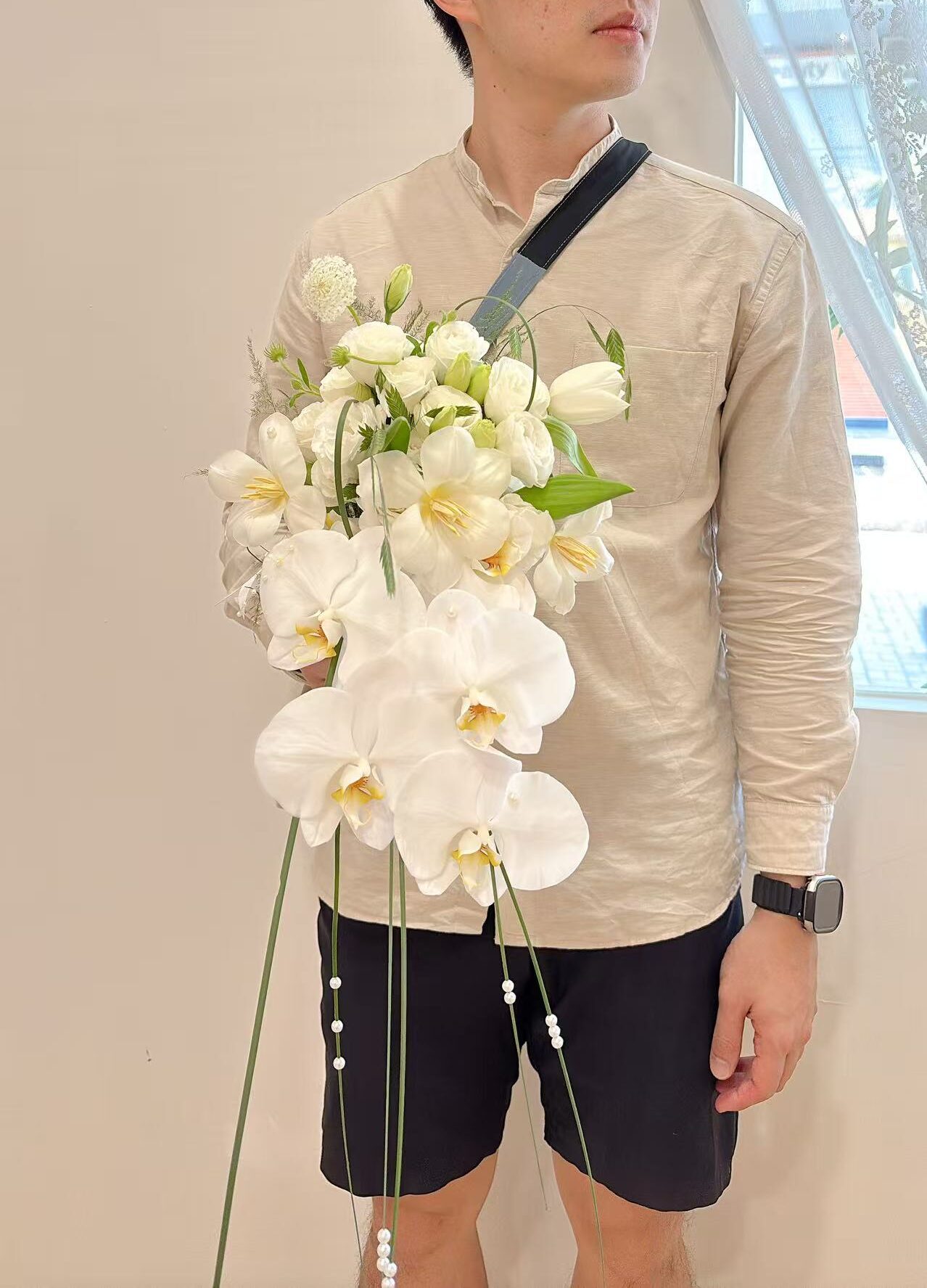Fresh White Roses Mix White Tulip Flower Bridal Hand Bouquet(JUN)
