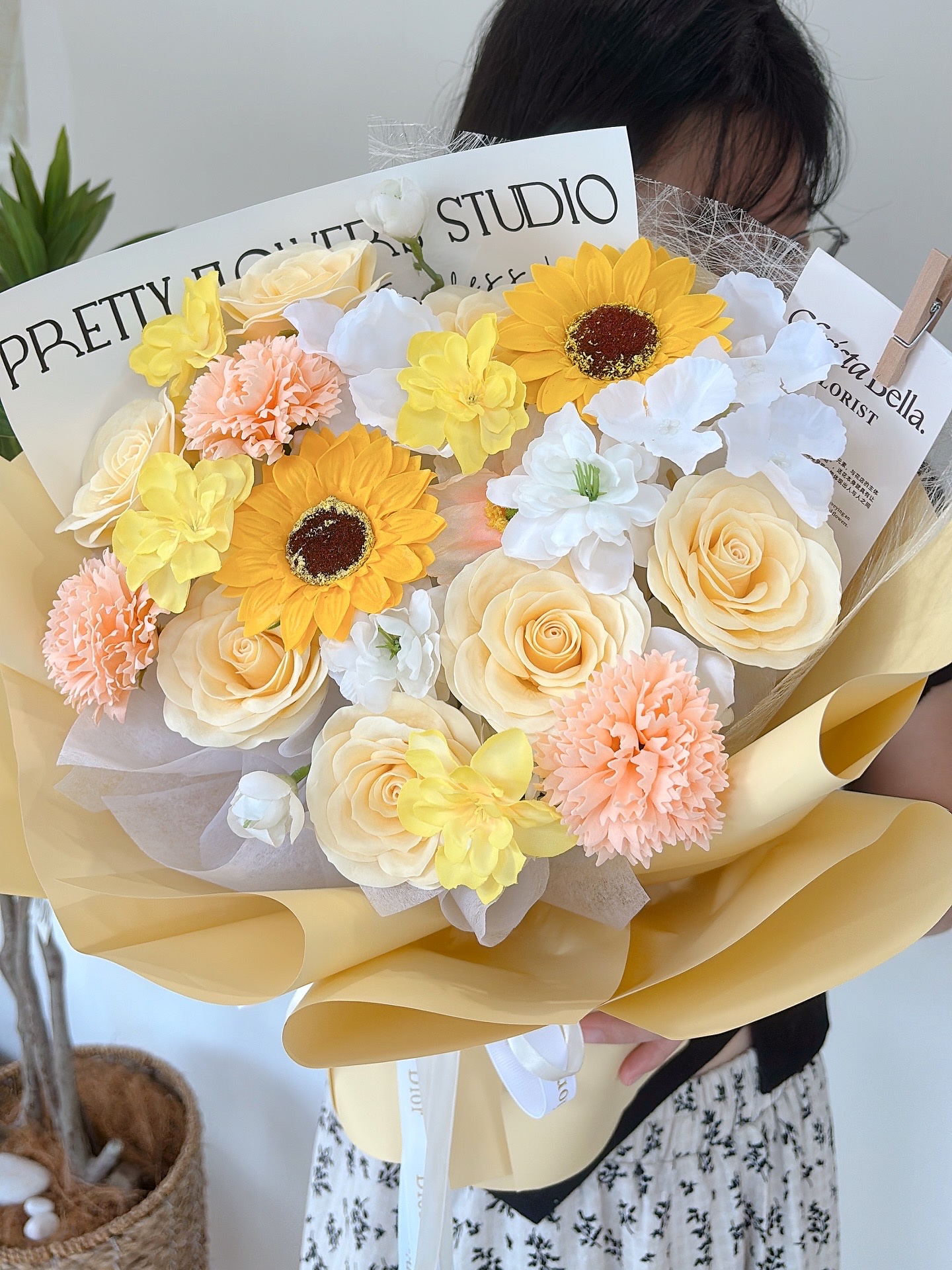 Soap Mix Sunflower & Roses Bouquet (JUL) - Image 4