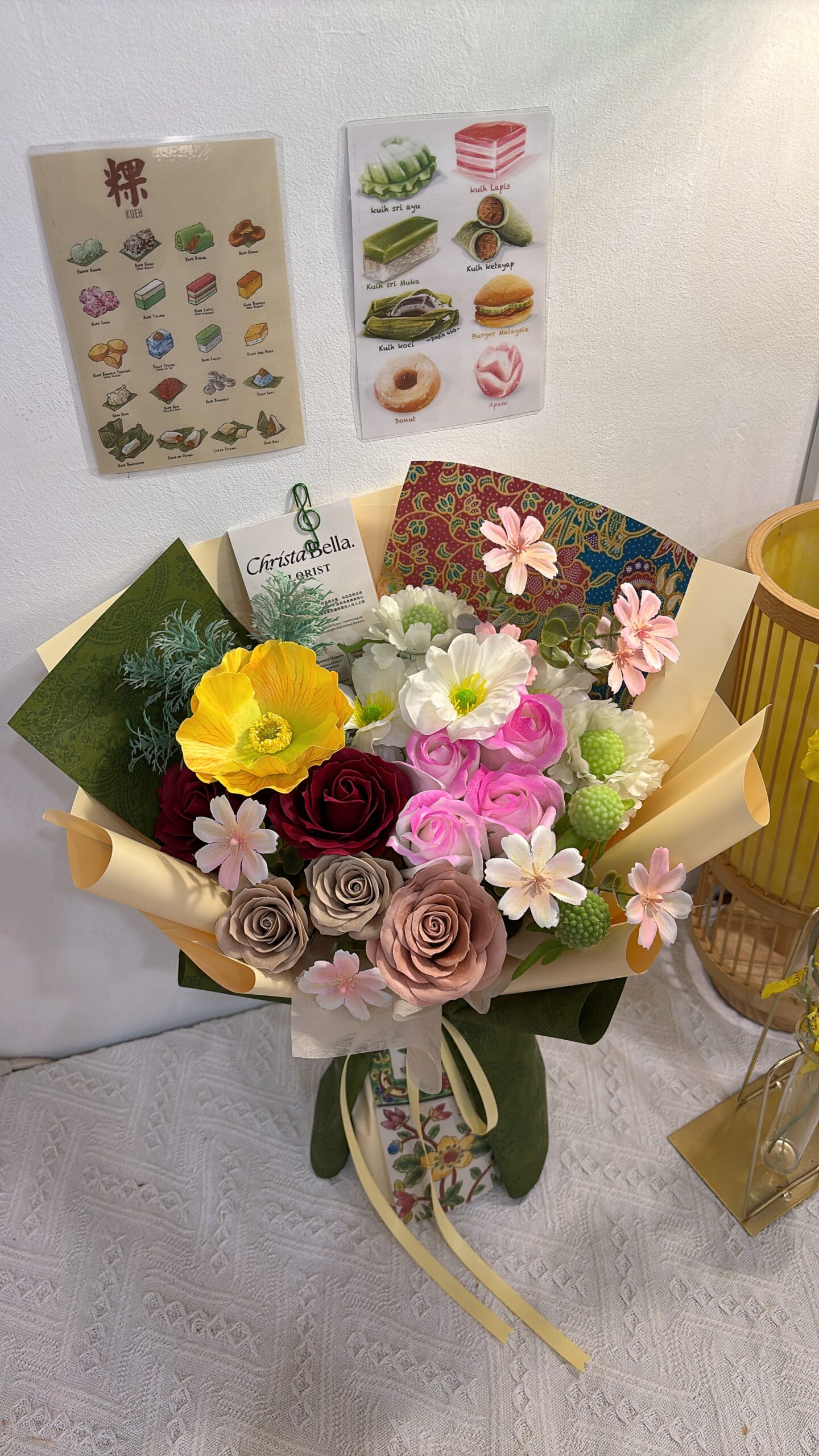 Nyonya Soap Mix Roses Flower Bouquet - Image 3