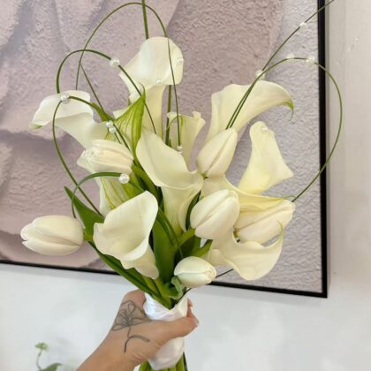 Fresh Mix Calla Lily & Tulip Flower Bridal Hand Bouquet(JUN)