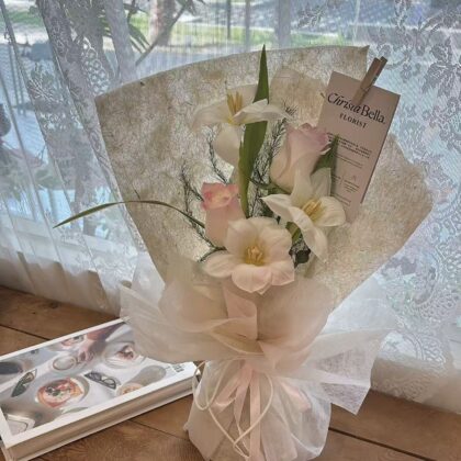 Fresh Mix Tulip & Roses Flower Bouquet(JUL)